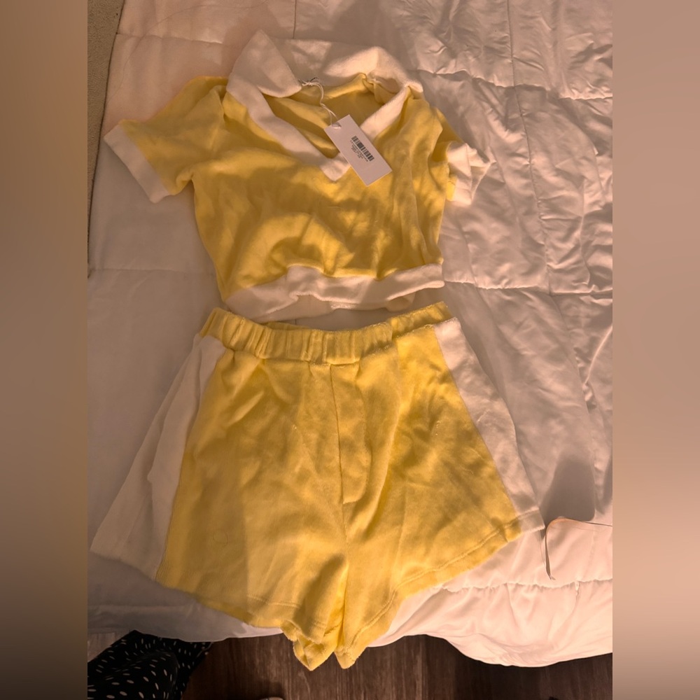 Reformation matching short and top with tags size can